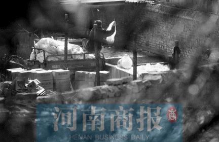 竹筍被浸泡起來