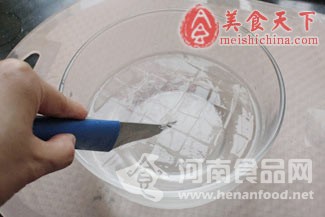 降溫美食：紅糖桂花冰粉（圖）