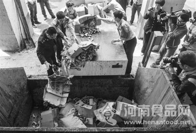 河南食品網-《食品安全法》將啟動修訂 如何重典治亂成焦點